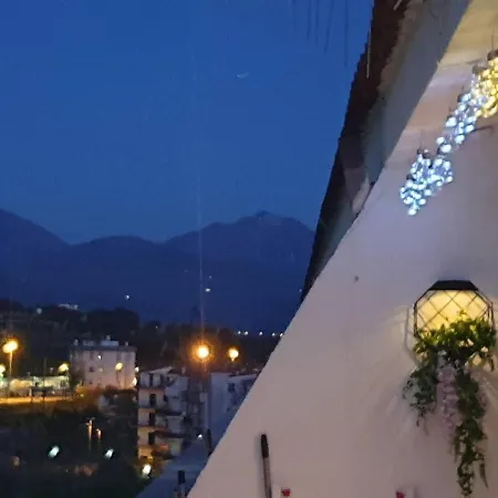 Daire Impeccable 1-Bed Apartment In Scalea *
